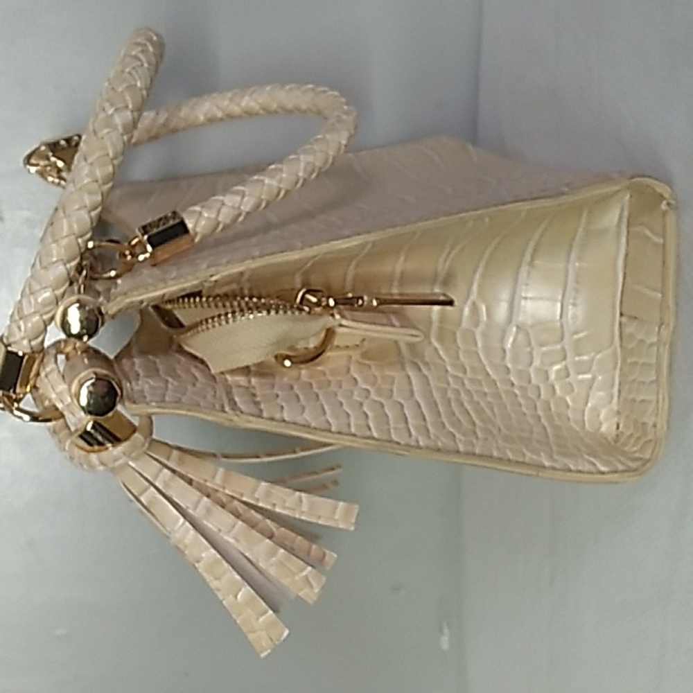 Bag - Picture 4 of 9